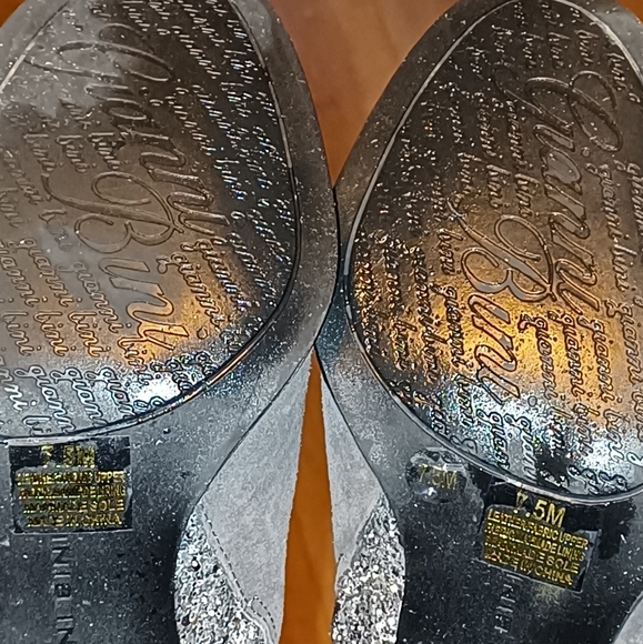 Size 7.5 glitter heel Gianni Bini booties - Picture 4 of 6